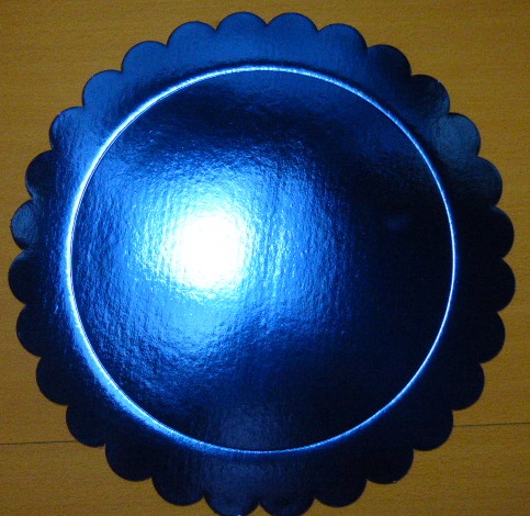PLATO METALIZADO 34CM FLOR AZUL