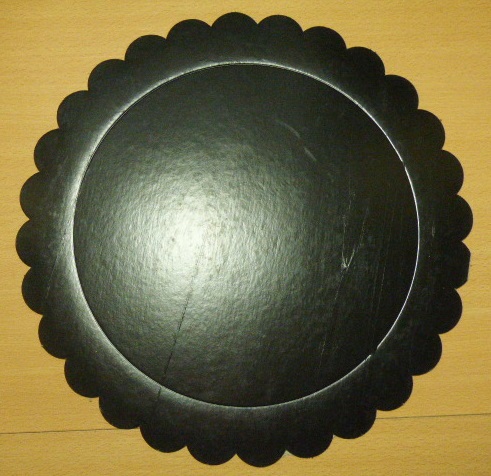 PLATO METALIZADO 34CM FLOR NEGRO