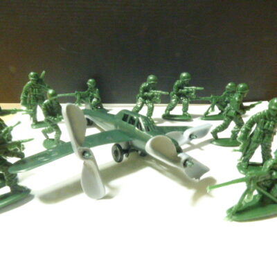 AVION GDE. C/ 12 SOLDADOS