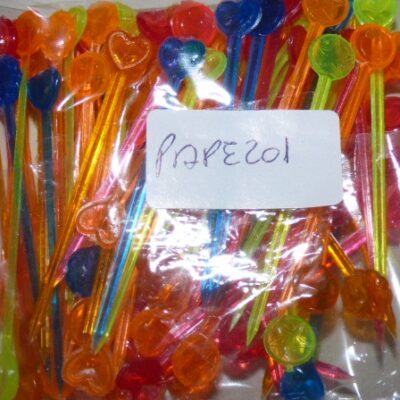 PINCHES SURTIDOS X 100U APROX.