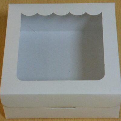 CAJA CUADRADA ONDITAS Y VISOR FLOR12X12X5 BLANCA