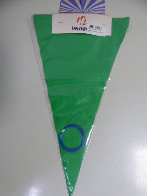 BANDERIN PLASTICO TRIANGULAR 3,20 MTS