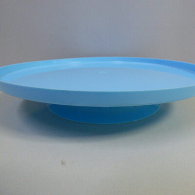 BANDEJA CON PIE REDONDA PLASTICA 26CM CELESTE P