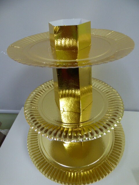 BANDEJA CUPCAKES 3 PISOS DORADA