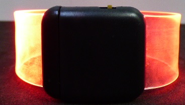 BRAZALETE IMANTADO CON LUZ ROJO
