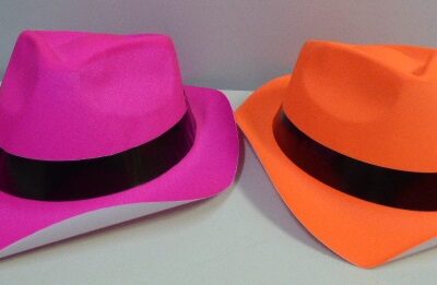 GORRO GUAPO PLASTICO FLUO C/CINTA NEGRA