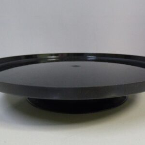 BANDEJA CON PIE REDONDA PLASTICA 26CM NEGRA