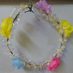 CORONA CON LUZ CON FLORES MULTICOLOR