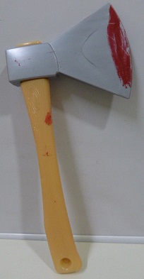 HACHA INDIO CON SANGRE