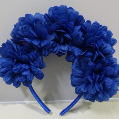 VINCHA DE CRISANTEMOS AZUL