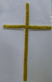 ADORNO PLASTICO CRUZ ORO BASE BLANCA 10X6CM