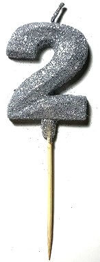 VELA NUMERO GIBRE BISELADA CON PALITO PLATA 2