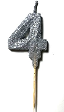 VELA NUMERO GIBRE BISELADA CON PALITO PLATA 4