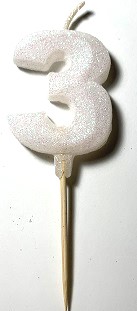 VELA NUMERO GIBRE BISELADA CON PALITO BLANCO 3