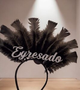 VINCHA EGRESADO CON PLUMAS