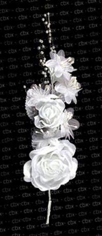 TOCADO FLORES BLANCAS Y PERLAS 1101