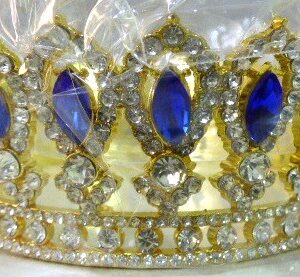 CORONA METAL CON GEMAS Y STRASS X1 COLOR