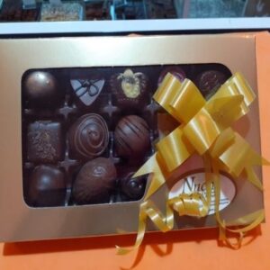 CAJA BOMBONES 1/4 KG CON VISOR ORO