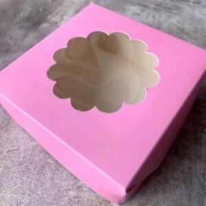 CAJA MINI CON VISOR ROSA 12,5X12,5X5CM