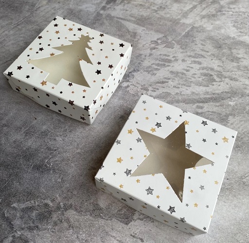 CAJA MINI COOKIE ESTRELLAS CON VISOR 10X10X3CM