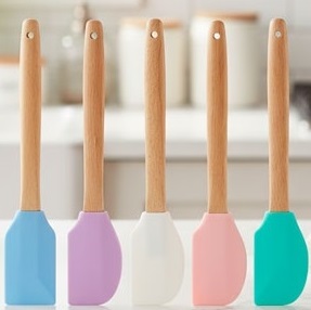 ESPATULA SILICONA 28CM MANGO MADERA