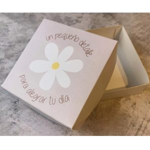 CAJA COOKIE 10,5 X 10,5 X 3CM MARGARITA