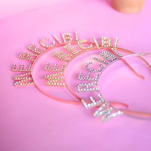 VINCHA METAL CON STRASS ME RECIBI