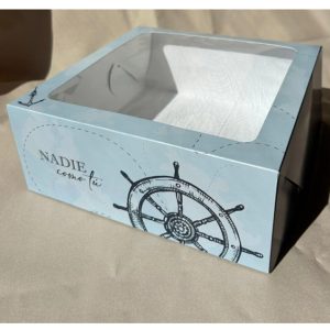 CAJA DIA DEL PADRE 22 X 22 X 9CM CON VISOR NAUTICA