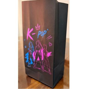 BOLSA PAPEL IMPRESA GUERRERAS KPOP X 10