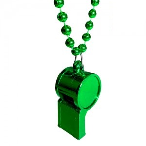 SILBATO CON COLLAR DE CUENTAS VERDE